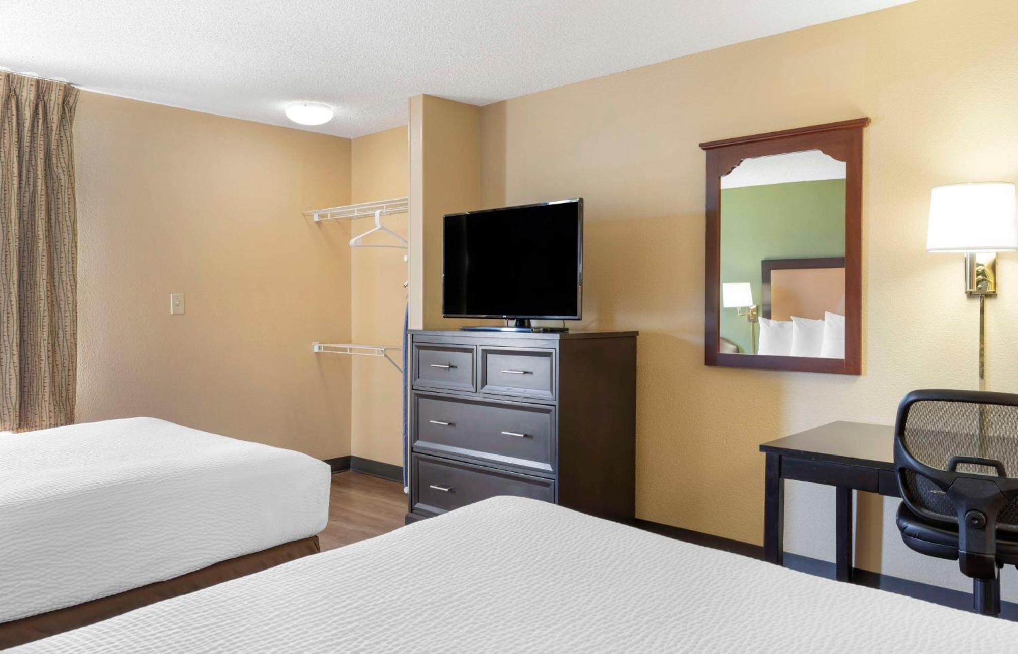 Extended America - Stockton -